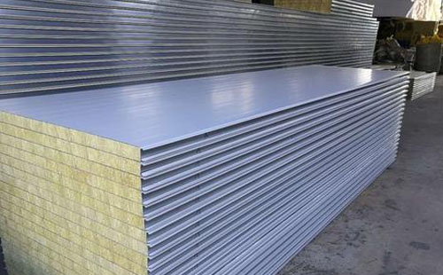 岩棉果洛彩钢夹芯板的独特性能